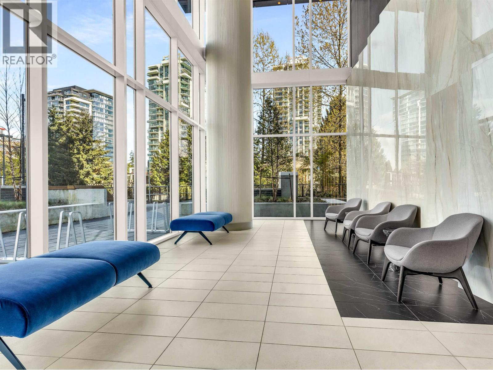 2204 200 KLAHANIE COURT, West Vancouver