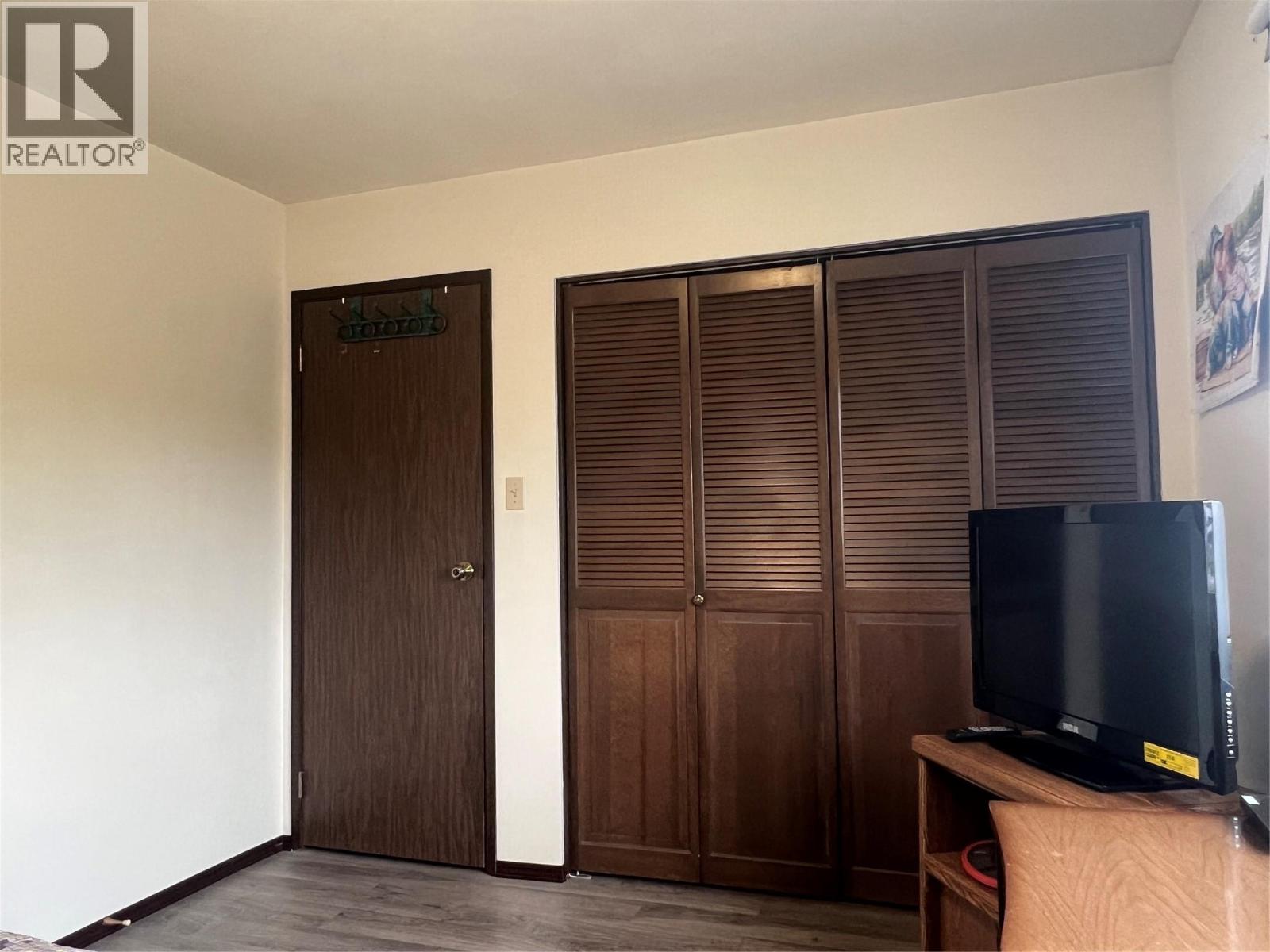 808 96 Avenue - 23