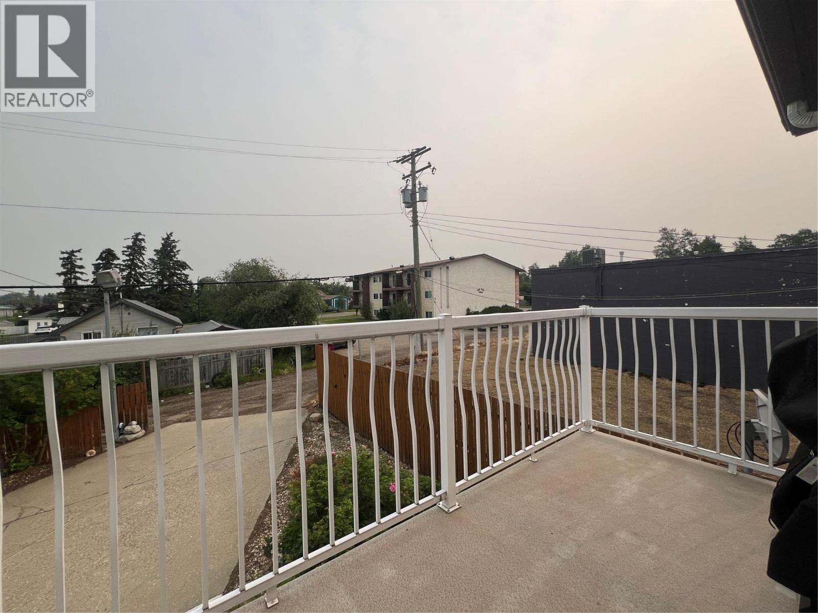 808 96 Avenue - Image 27