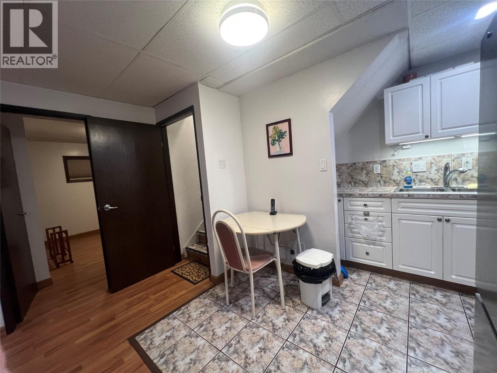 808 96 Avenue - 30