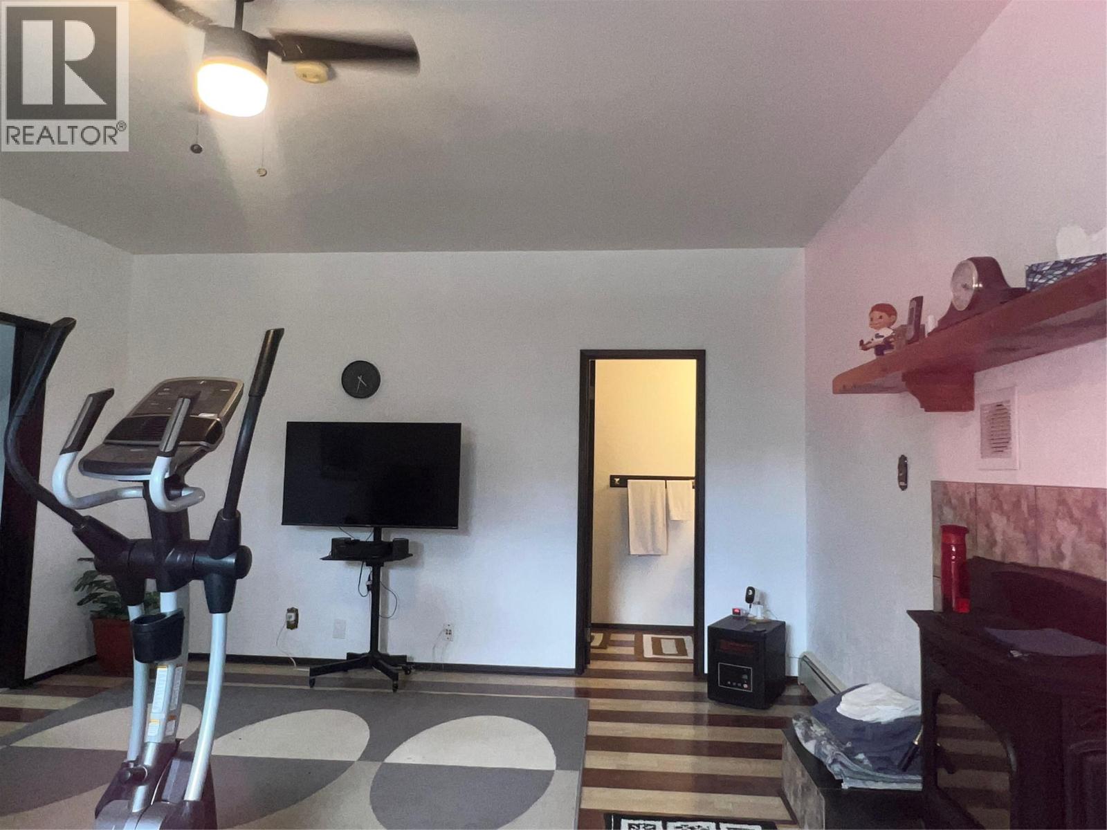808 96 Avenue - Image 39