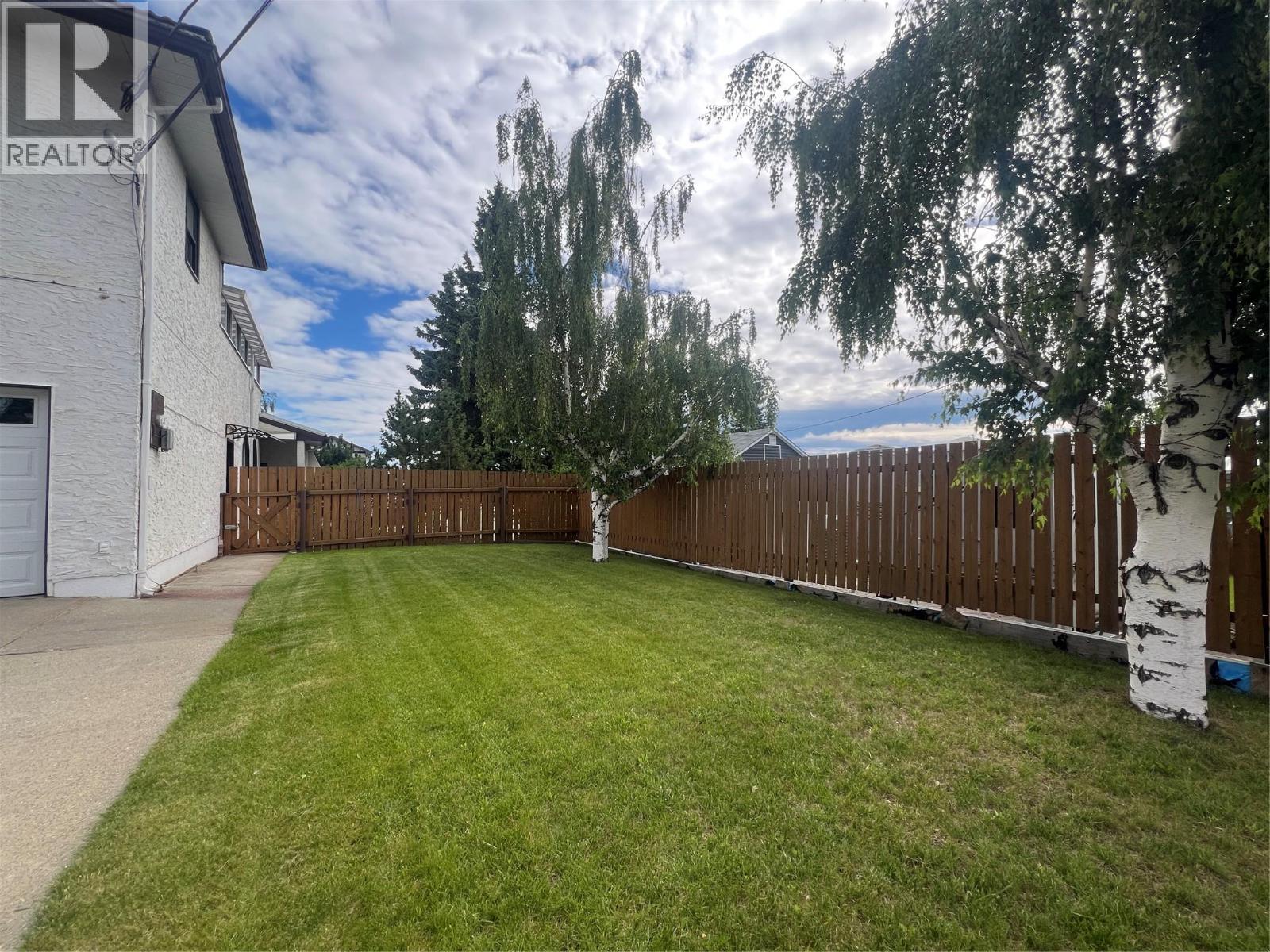 808 96 Avenue - Image 54