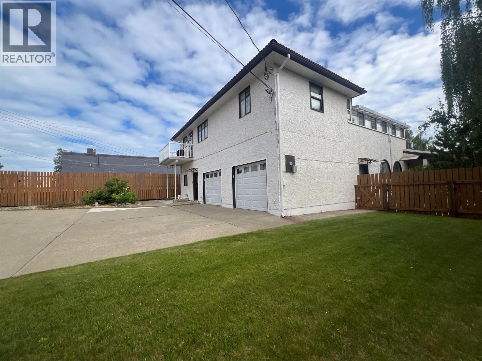 808 96 Avenue - 55