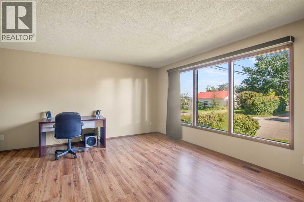 4833 49 Street - 8