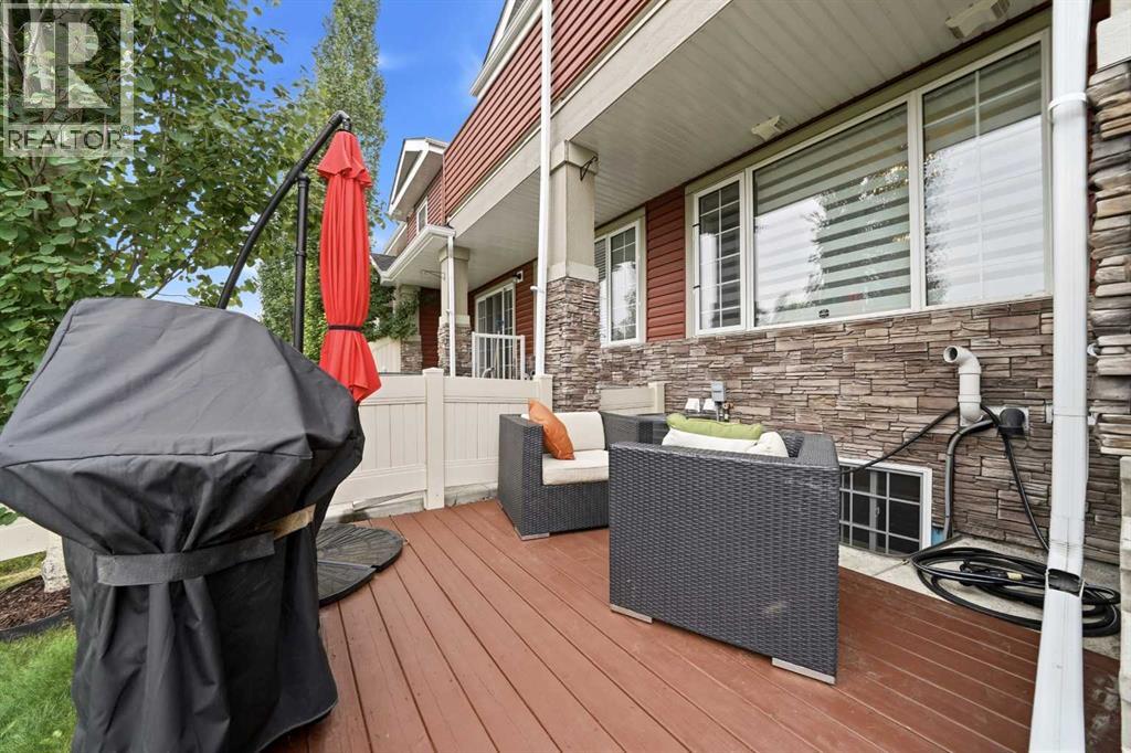 27 Golden Crescent, Red Deer