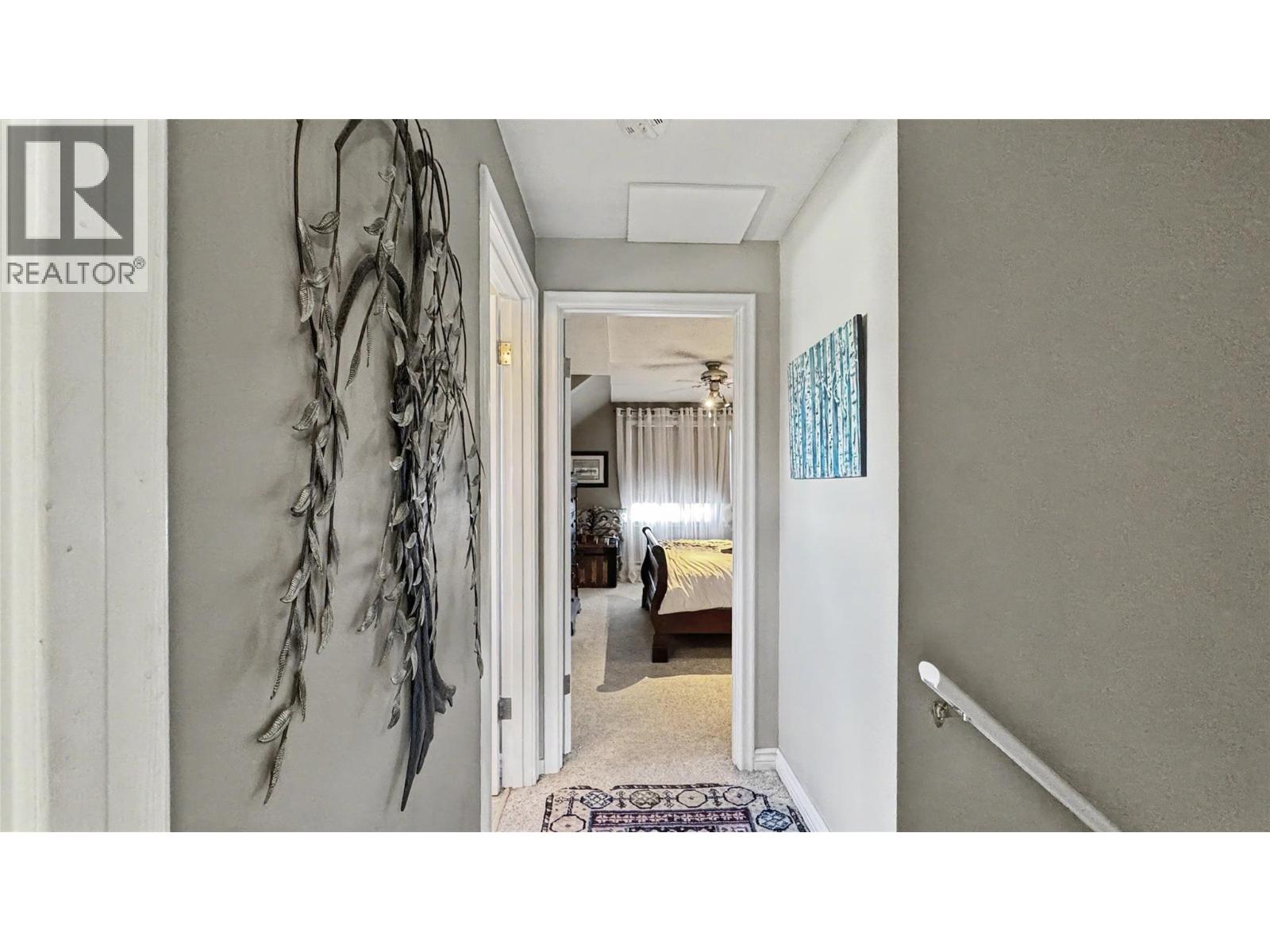 15 15th Avenue S - 22