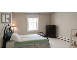 4 George Street, Brockton, ON N0G2V0 Photo 21