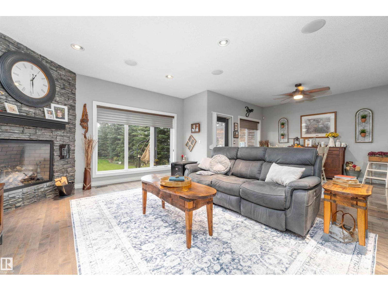 156 GREENFIELD WY - 16