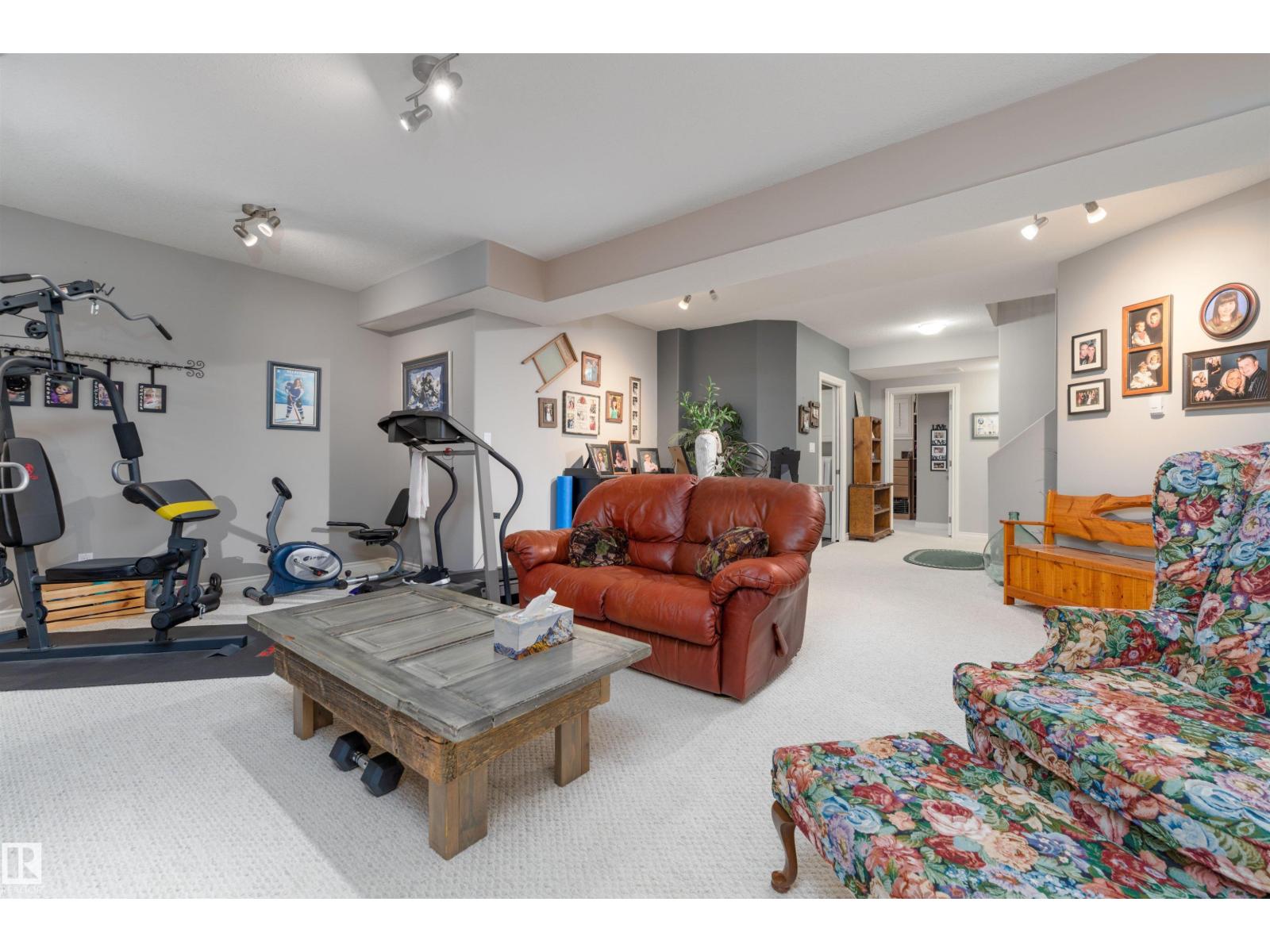 156 GREENFIELD WY - Image 35