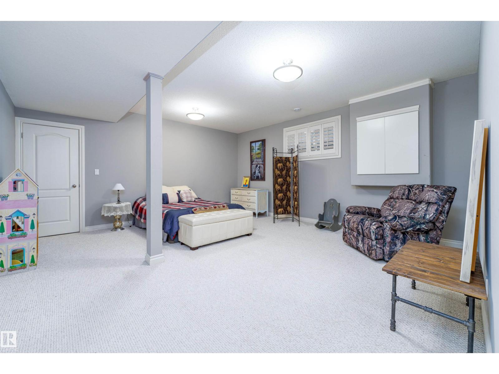 156 GREENFIELD WY - 36