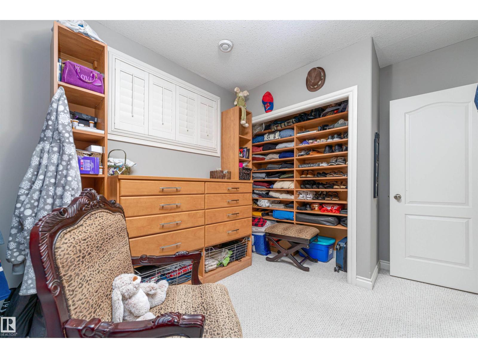 156 GREENFIELD WY - 39