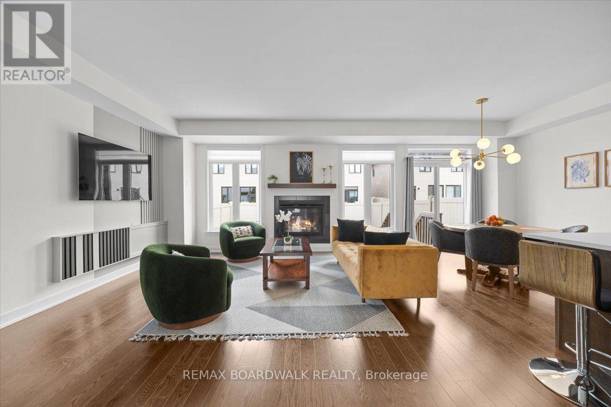 1027 HYDRANGEA AVENUE - 12