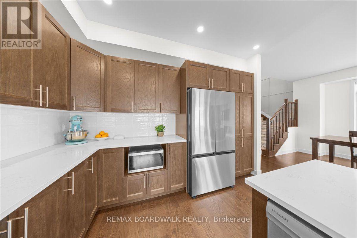 1027 HYDRANGEA AVENUE - 25