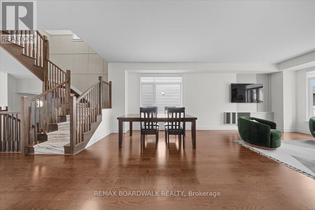 1027 HYDRANGEA AVENUE - 27