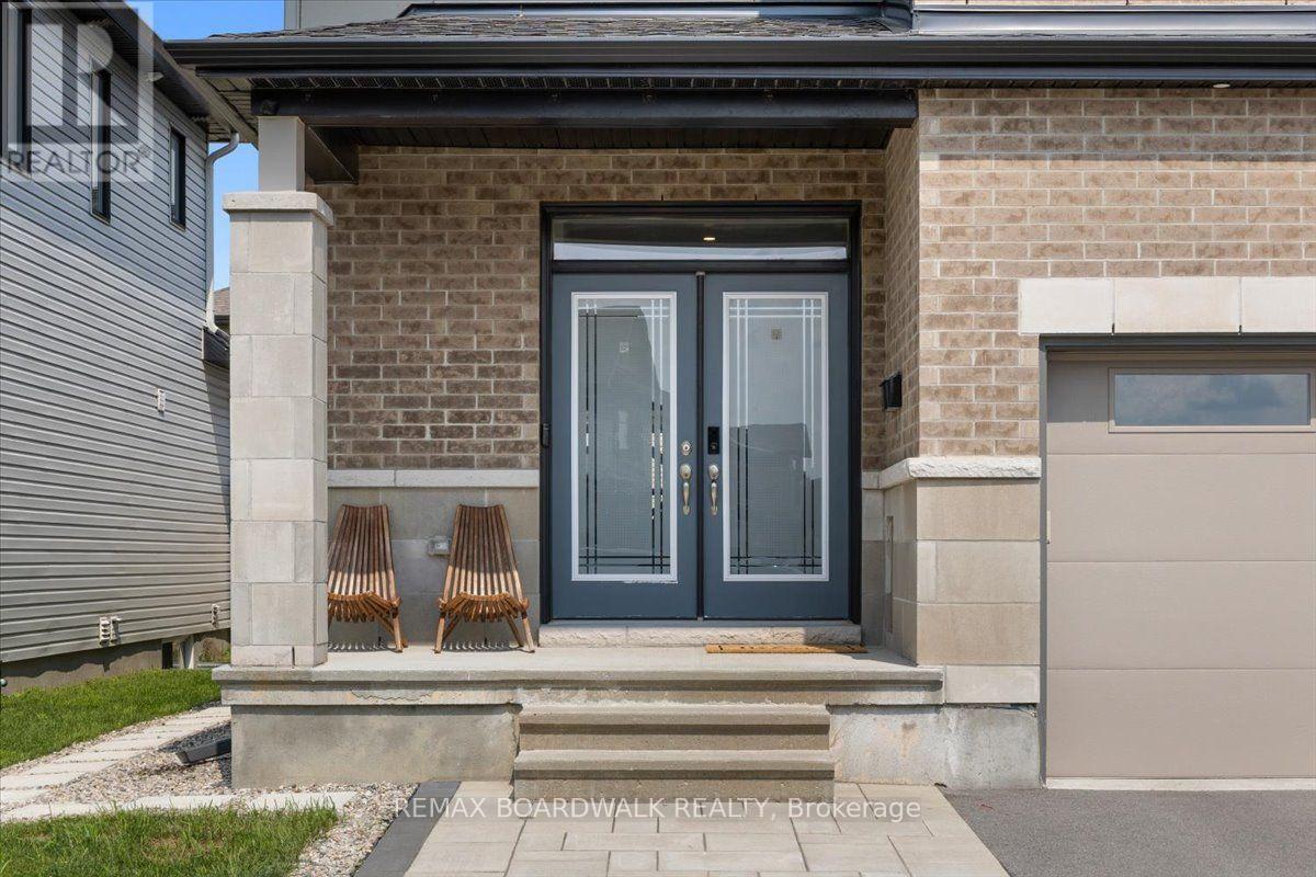 1027 HYDRANGEA AVENUE - 3