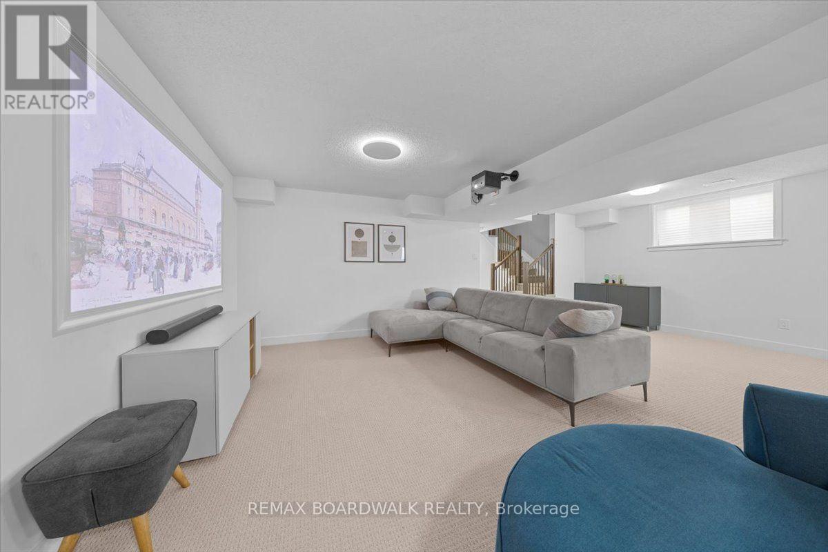 1027 HYDRANGEA AVENUE - Image 42