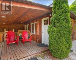 1064 Omagaki Road N, Minden Hills, ON K0M2K0 Photo 12