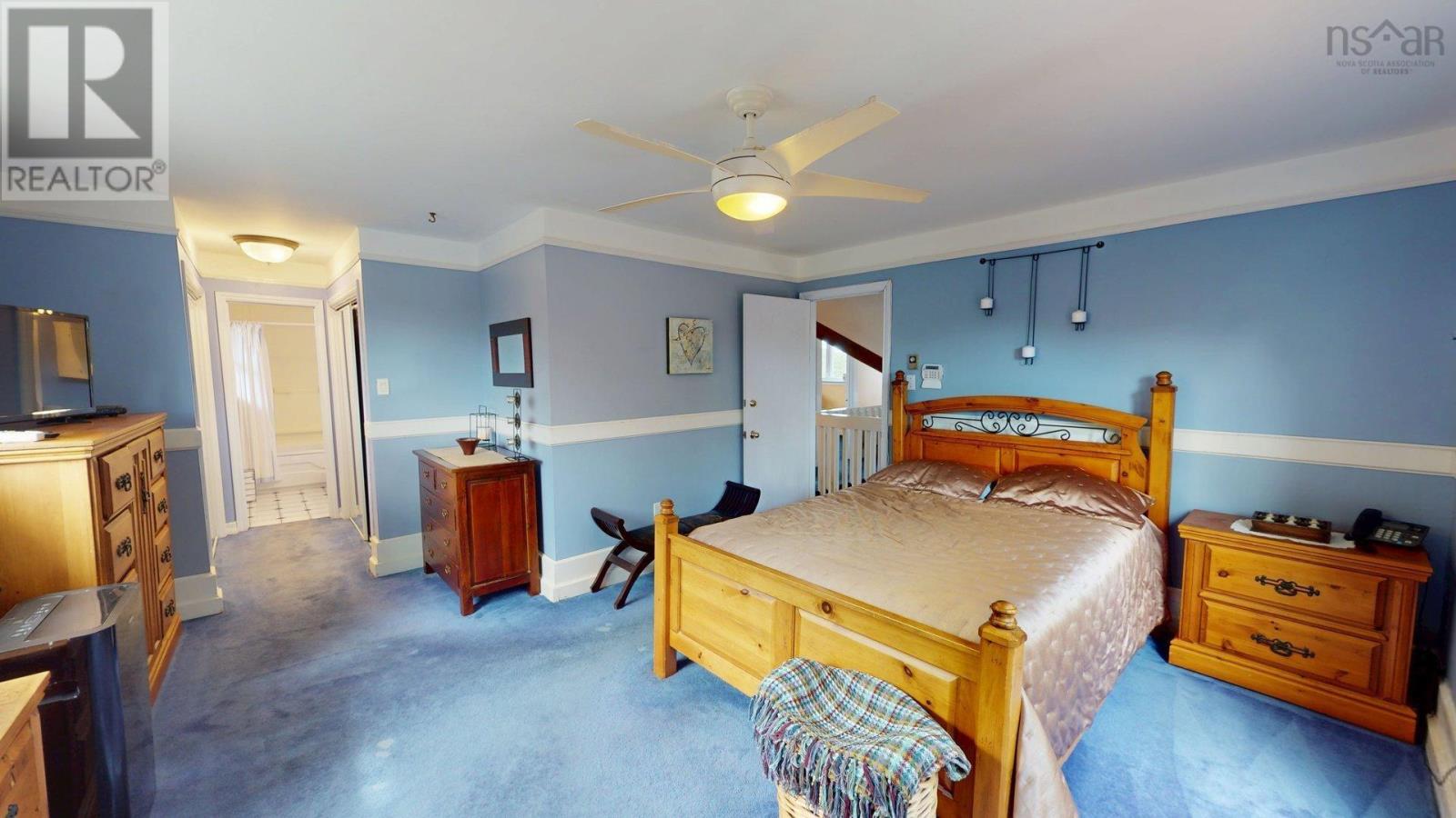 Property 32 of 49 of 8 Glen Manor Drive