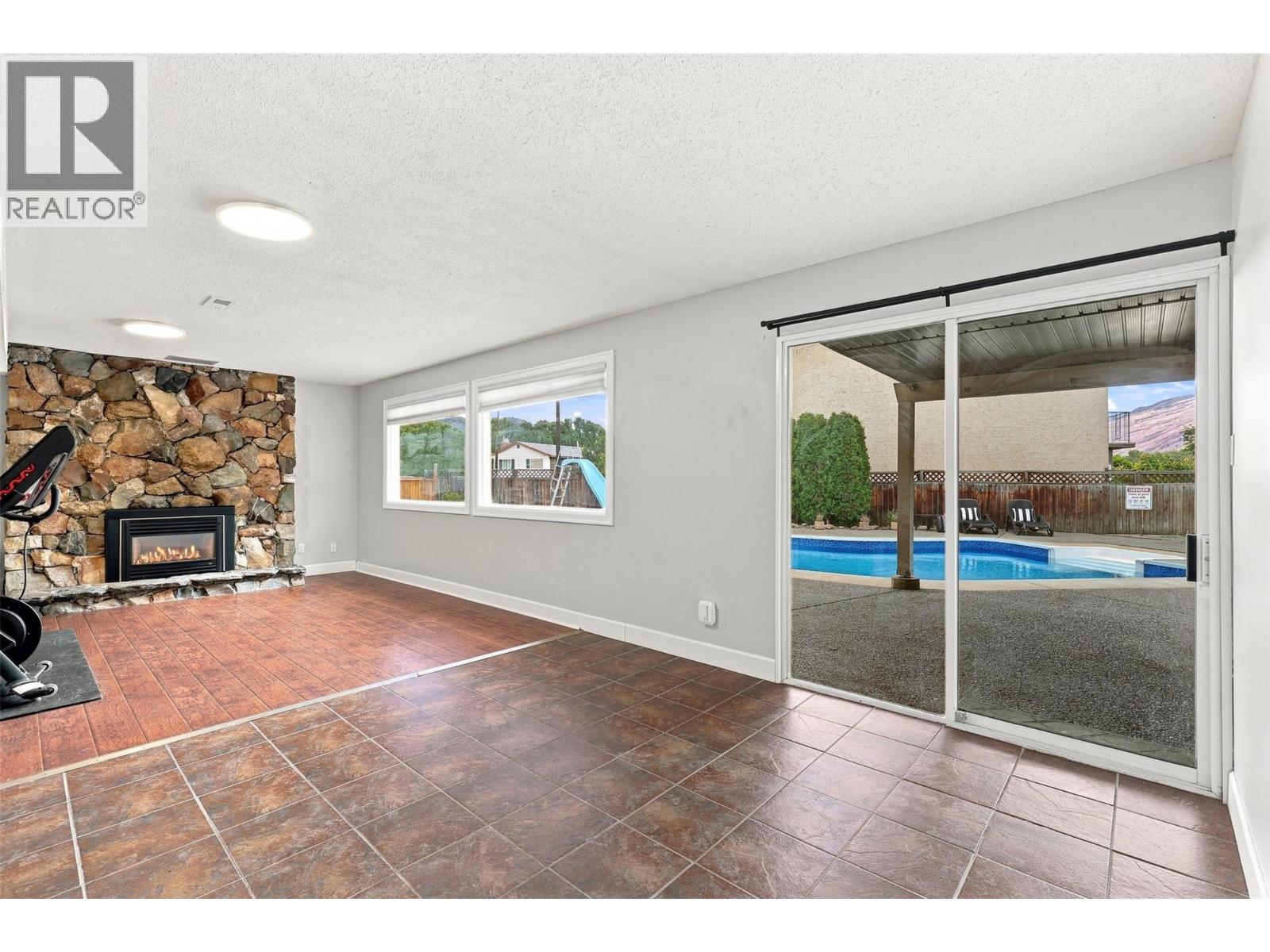 364 Collingwood Drive - 40