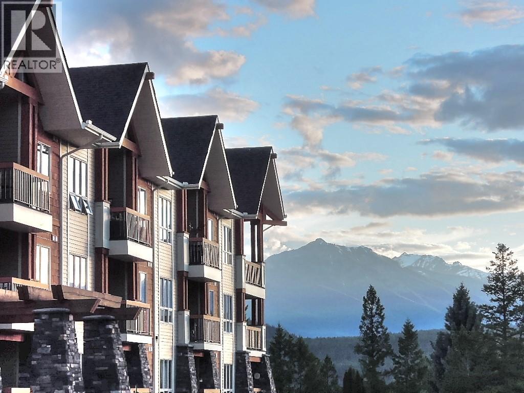 7495 COLUMBIA Avenue Unit# 1106, Radium Hot Springs