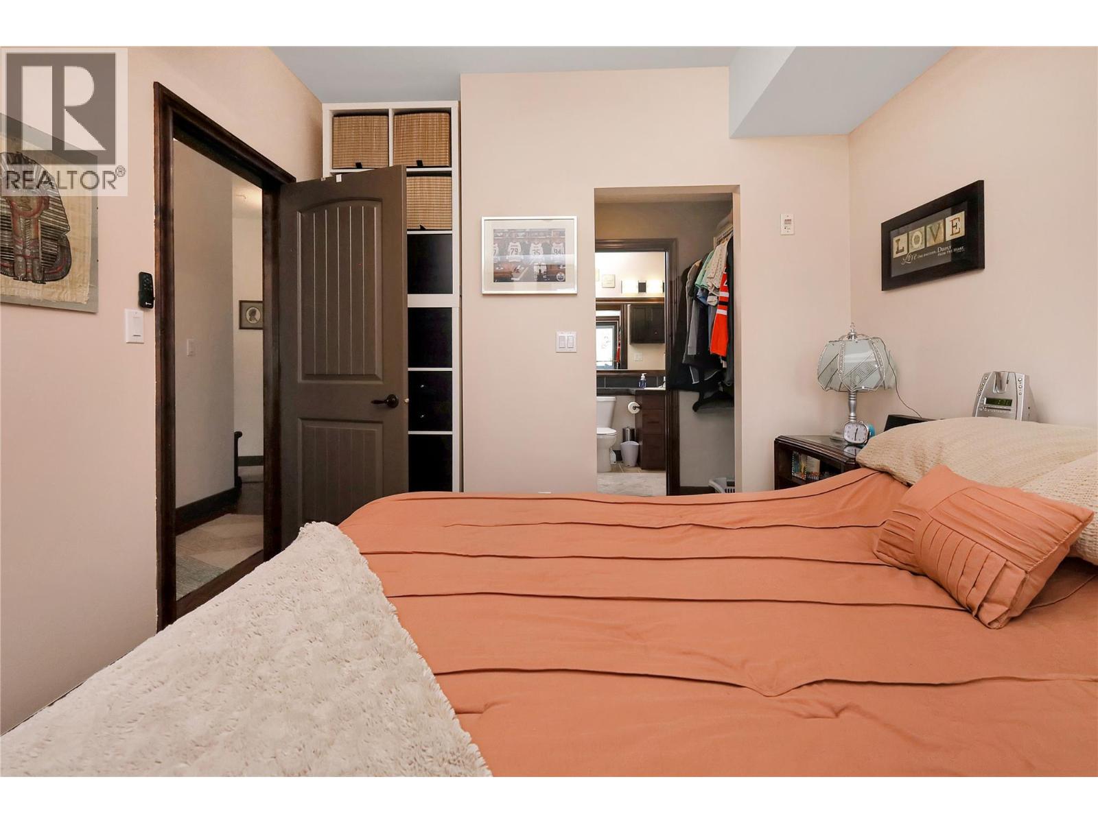 #1106 7495 COLUMBIA Avenue - 27