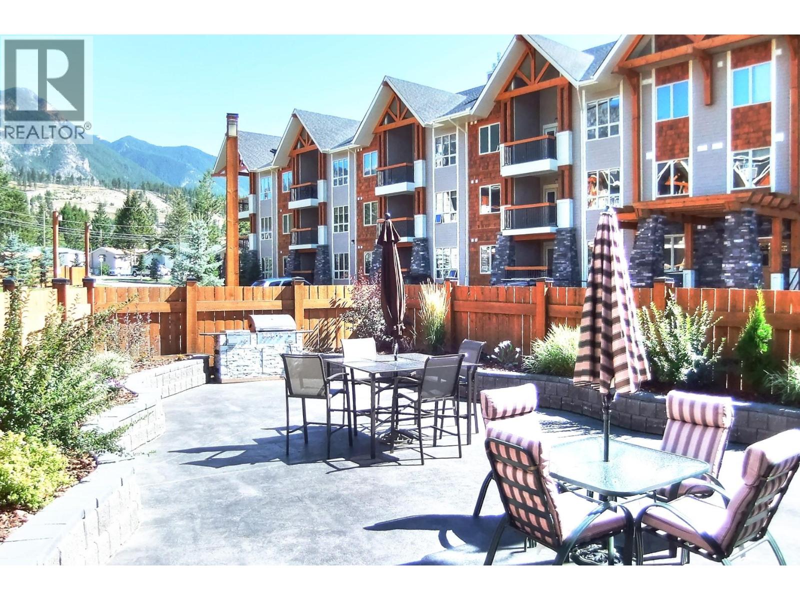 #1106 7495 COLUMBIA Avenue - 53
