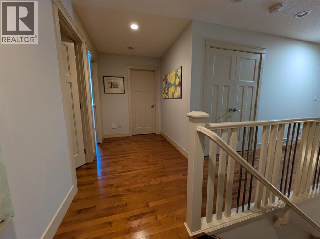 2104 23 Avenue NW - 16