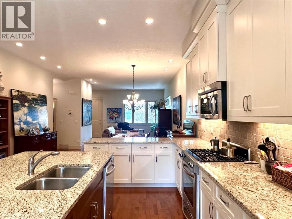 2104 23 Avenue NW - 10