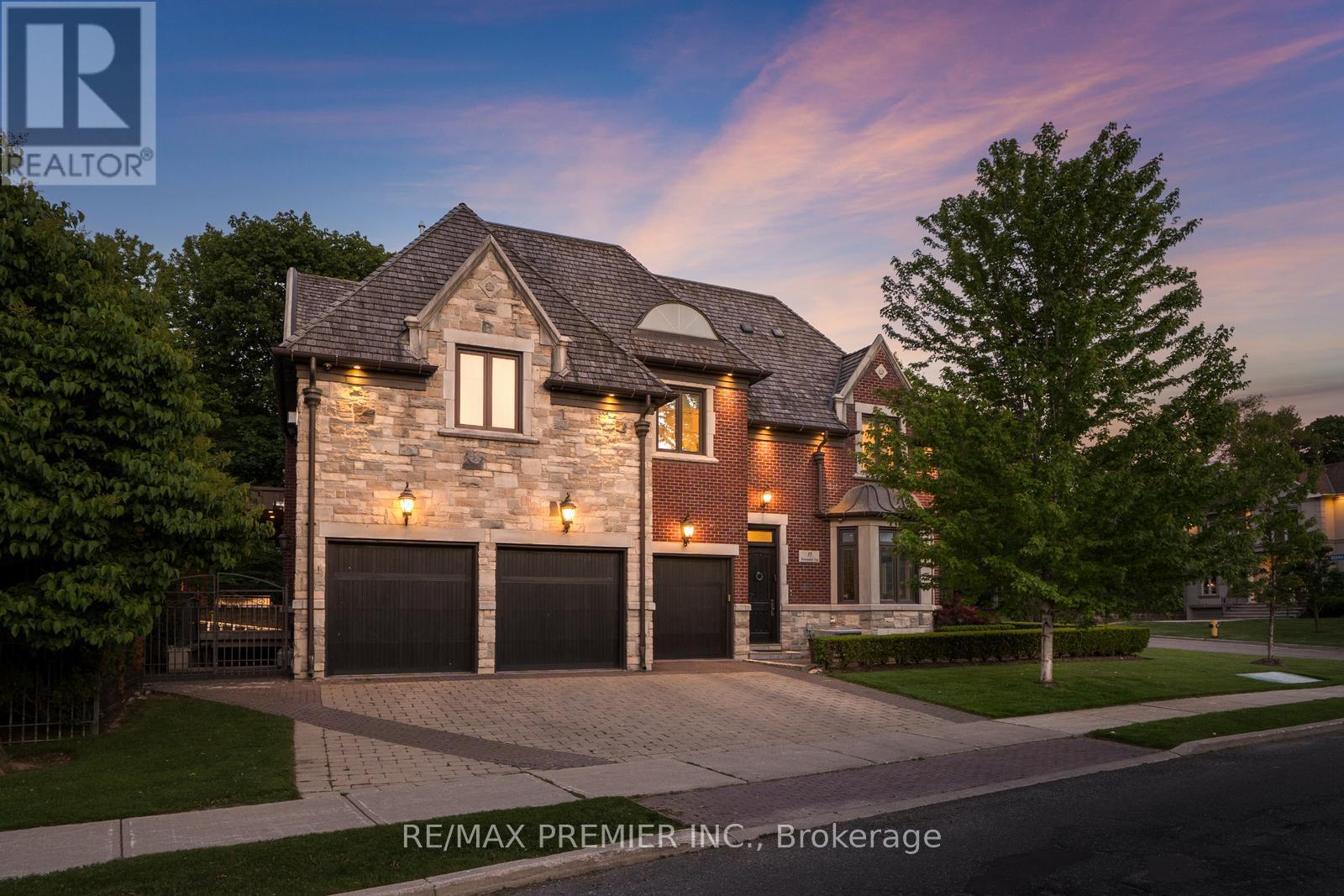 Photo of 35 Normandale Crescent