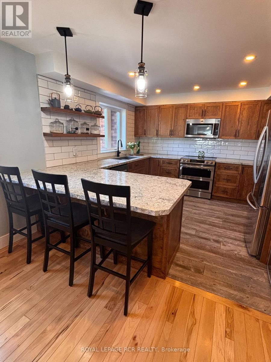 16 LOREE DRIVE - Image 5