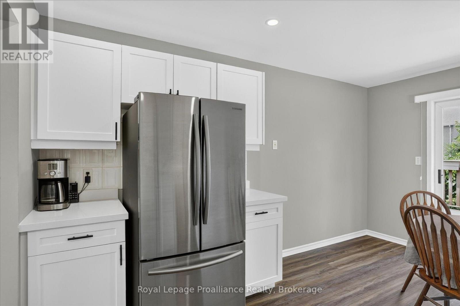 1423 GLENFOREST CRESCENT - 20