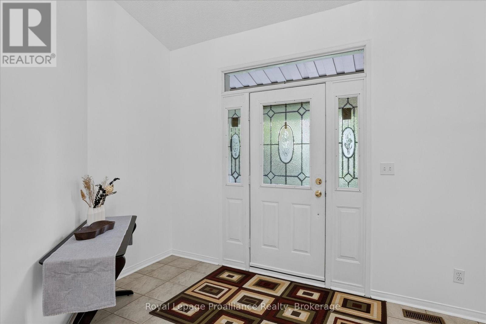 1423 GLENFOREST CRESCENT - 8