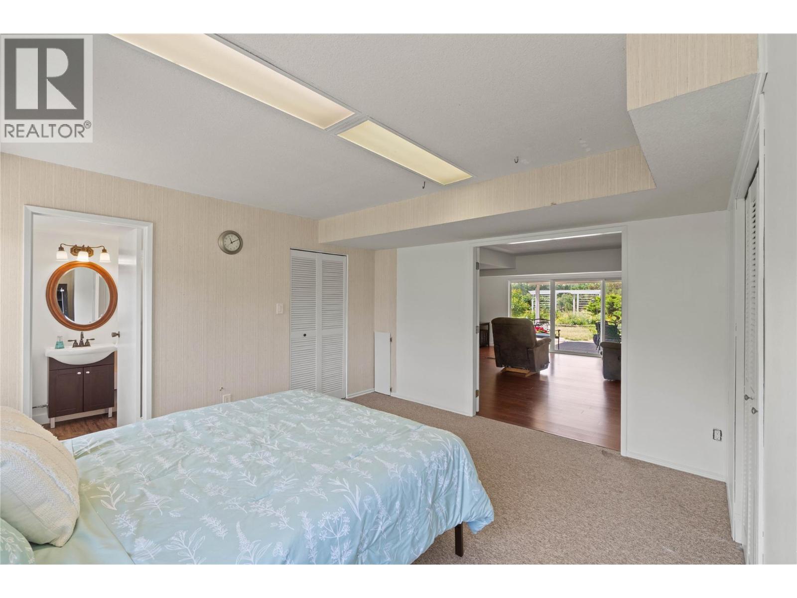 4247 Furiak Road - 35