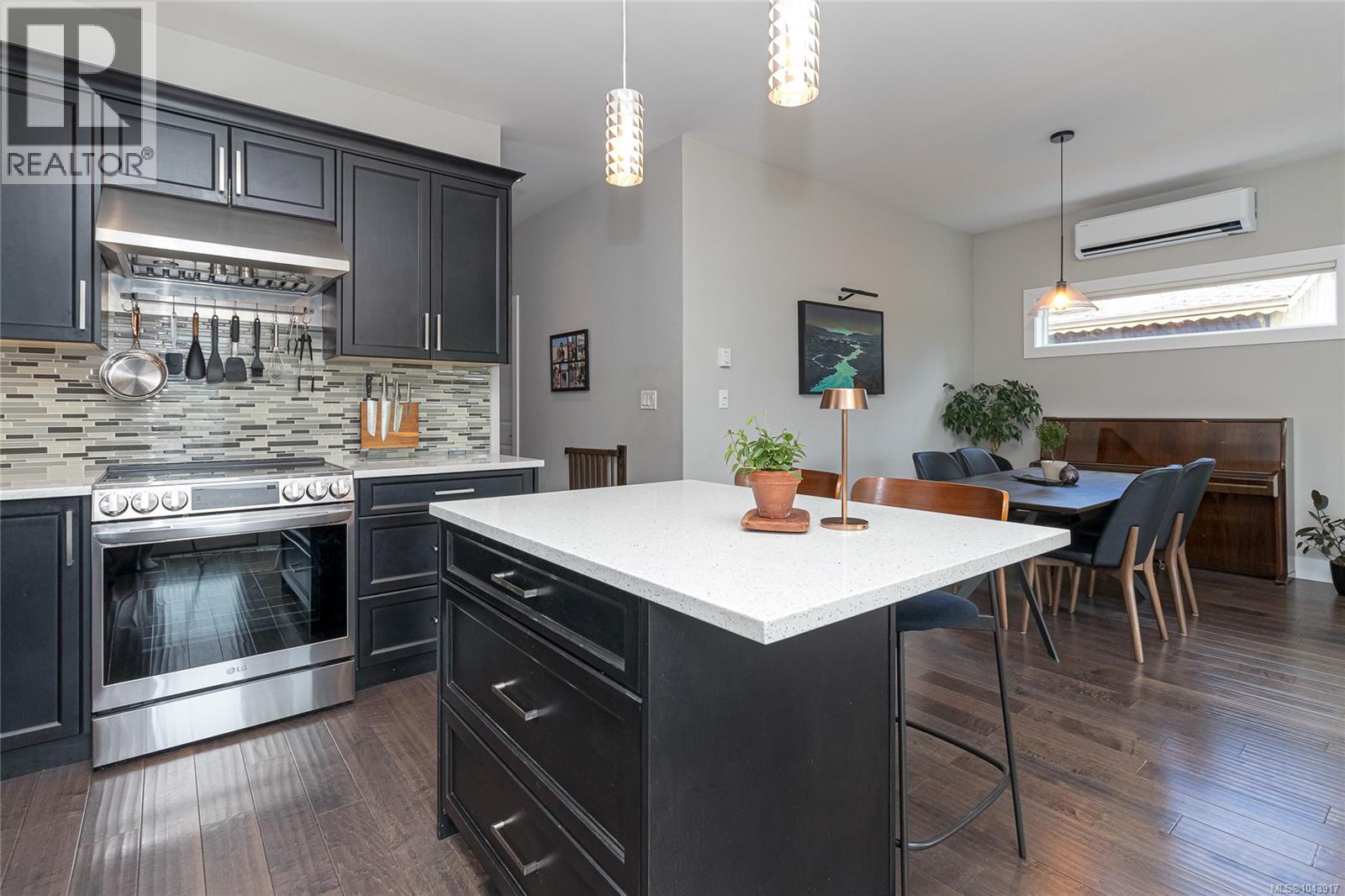 924 Snowdrop Ave - 13