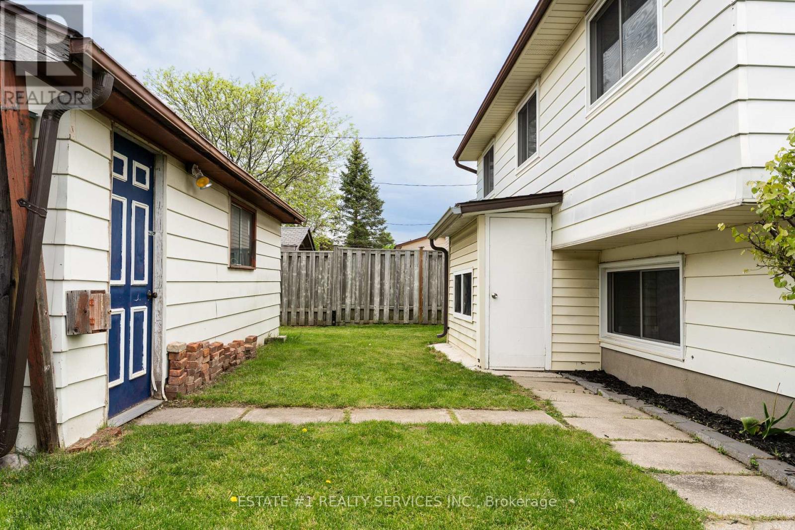 43 DYER STREET - 28