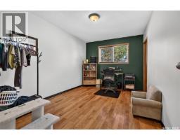 1105 Hochelaga Street W, Moose Jaw, SK S6H2J3 Photo 18
