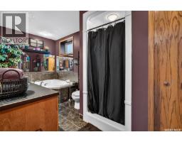 1105 Hochelaga Street W, Moose Jaw, SK S6H2J3 Photo 27