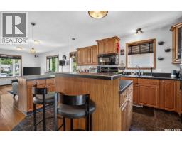 Bedroom - 1105 Hochelaga Street W, Moose Jaw, SK S6H2J3 Photo 10