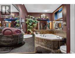 1105 Hochelaga Street W, Moose Jaw, SK S6H2J3 Photo 24