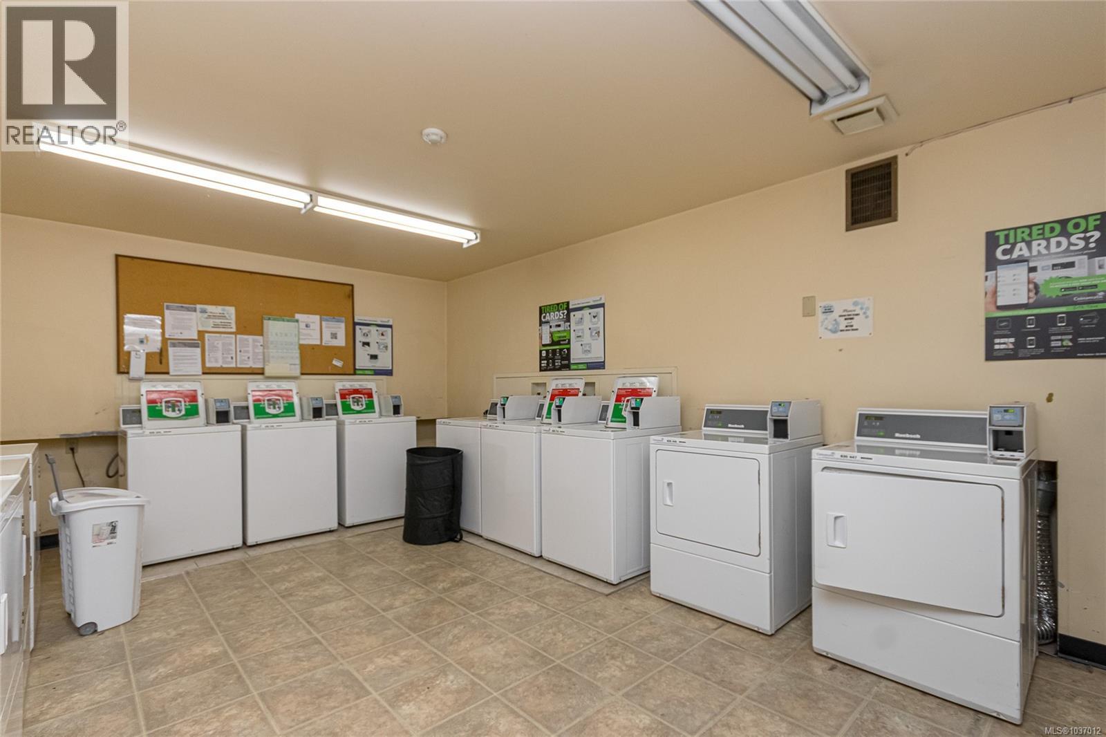 #409 3255 Glasgow Ave - 17