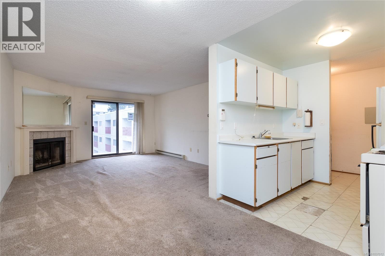 #409 3255 Glasgow Ave - 12