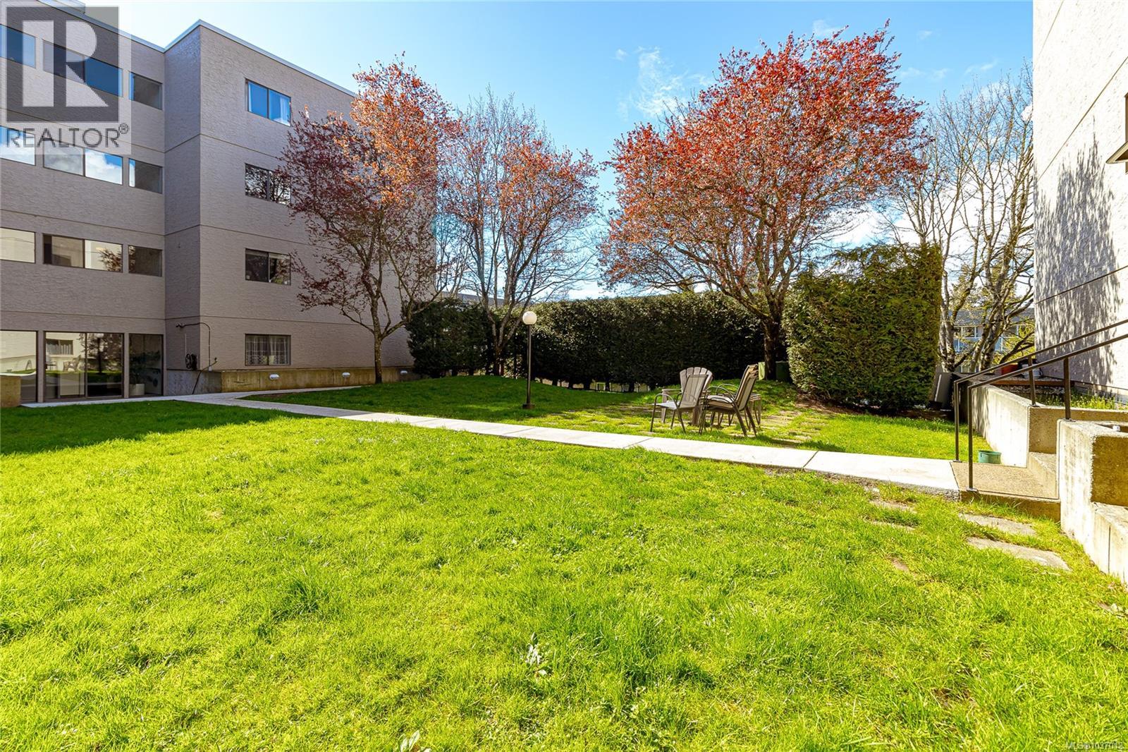 #409 3255 Glasgow Ave - 20