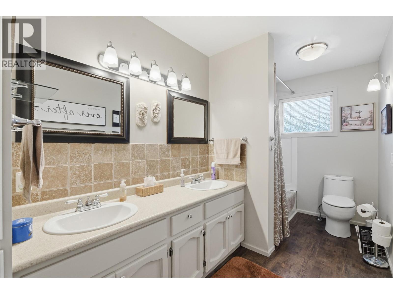 2102 CLAPPERTON Avenue - Image 38