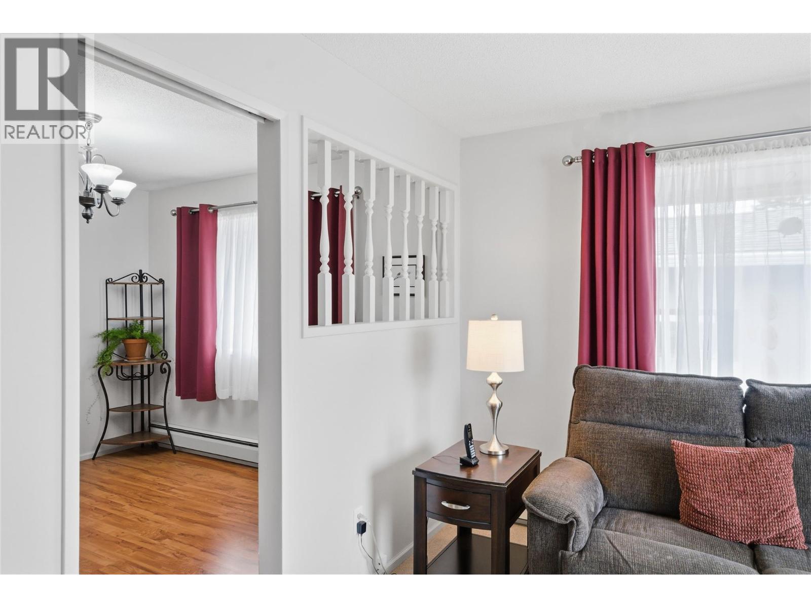 2102 CLAPPERTON Avenue - 32