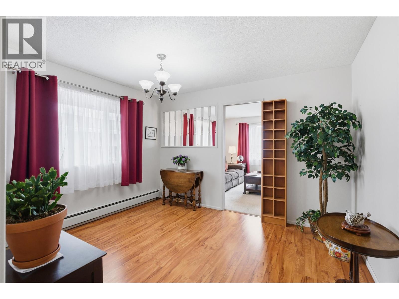 2102 CLAPPERTON Avenue - 26