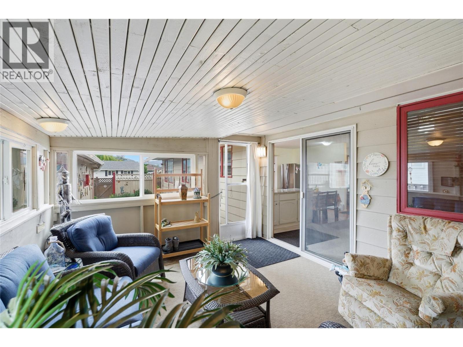 2102 CLAPPERTON Avenue - 21