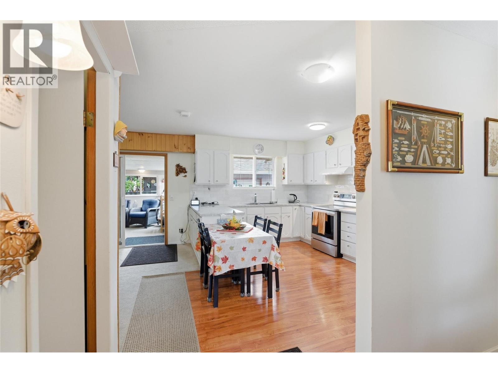 2102 CLAPPERTON Avenue - Image 13