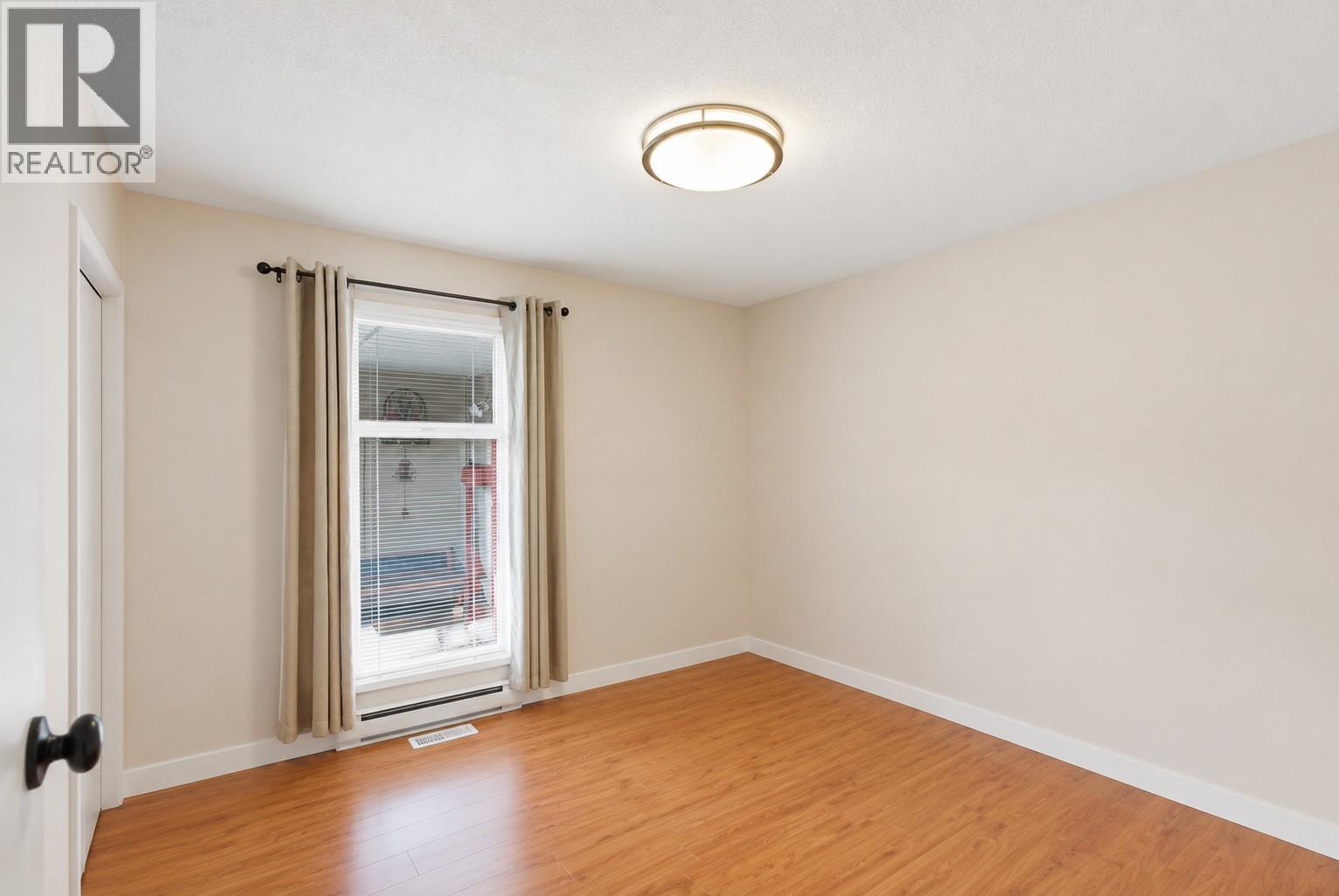2102 CLAPPERTON Avenue - 43