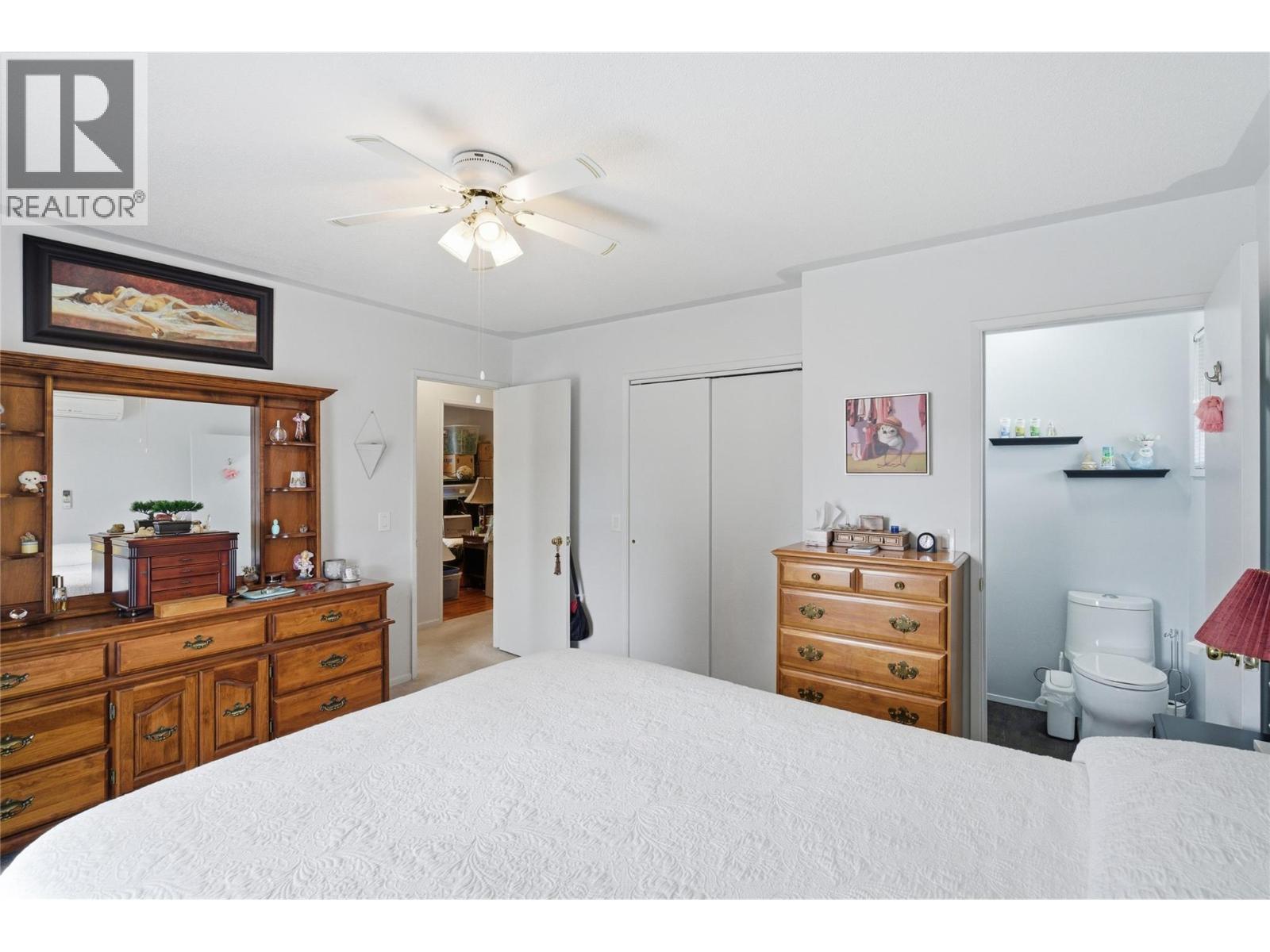 2102 CLAPPERTON Avenue - 48