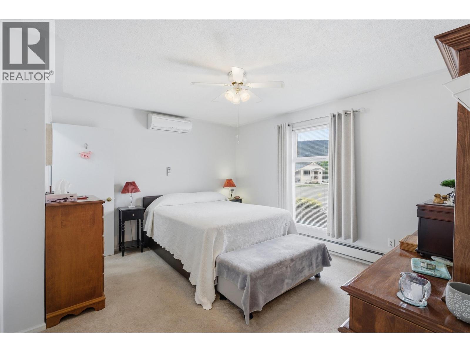 2102 CLAPPERTON Avenue - Image 46